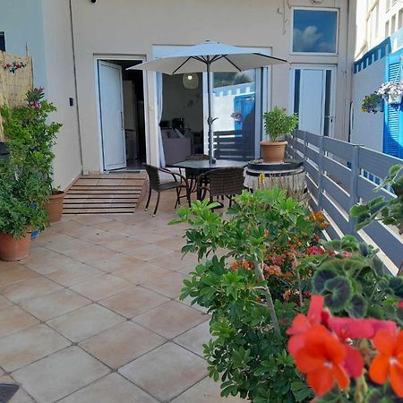 The Getaway Apartment Agia Marina  Luaran gambar
