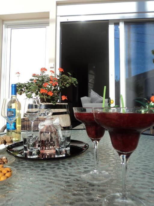 The Getaway Apartment Agia Marina  Luaran gambar