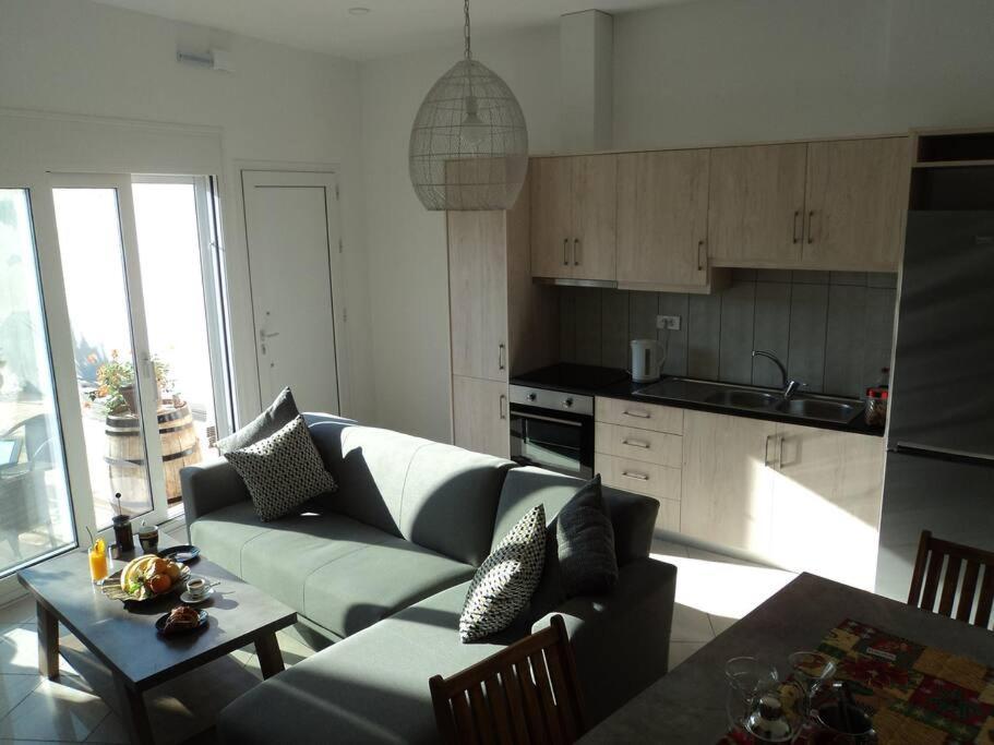 The Getaway Apartment Agia Marina  Luaran gambar