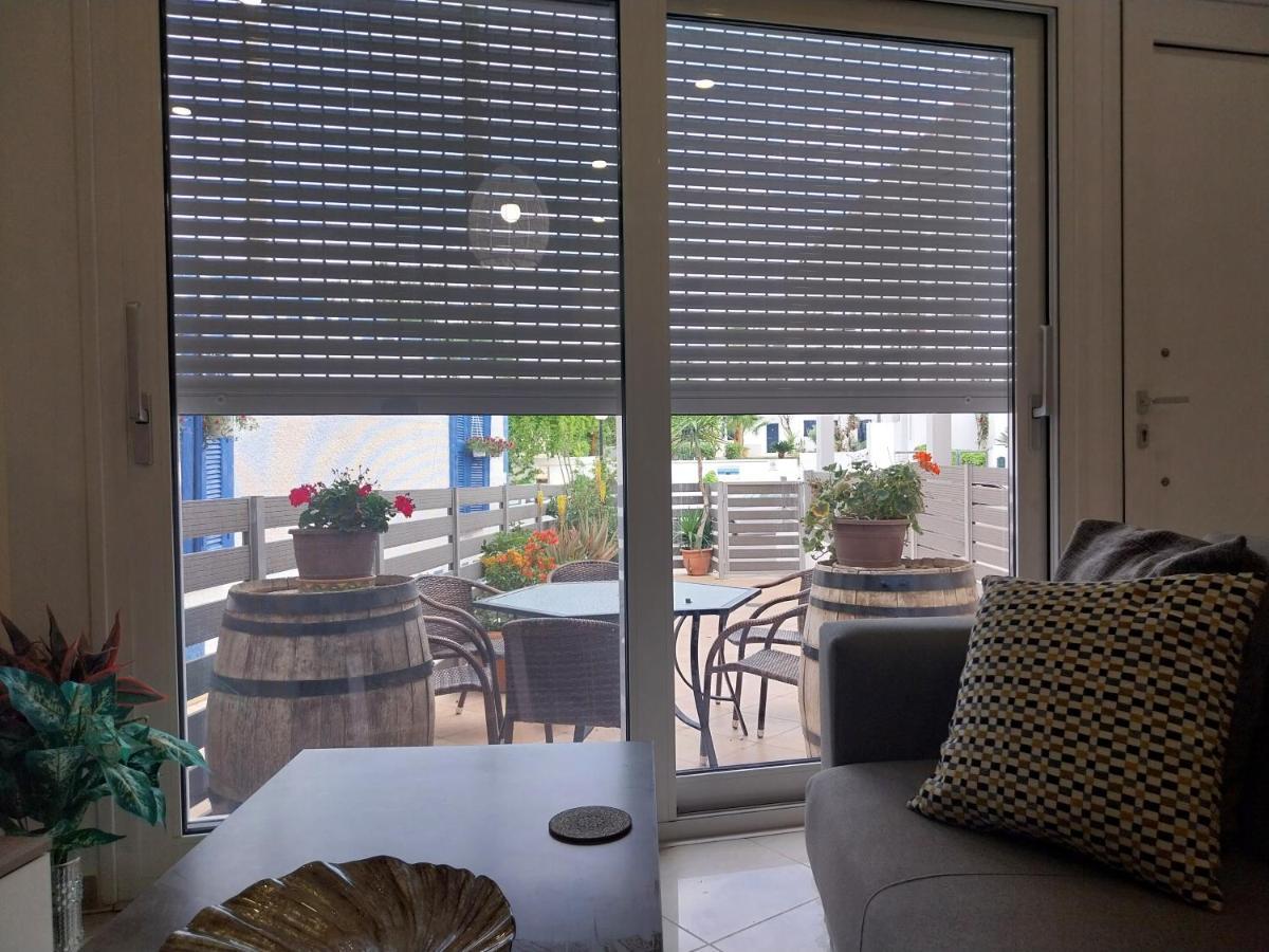 The Getaway Apartment Agia Marina  Luaran gambar