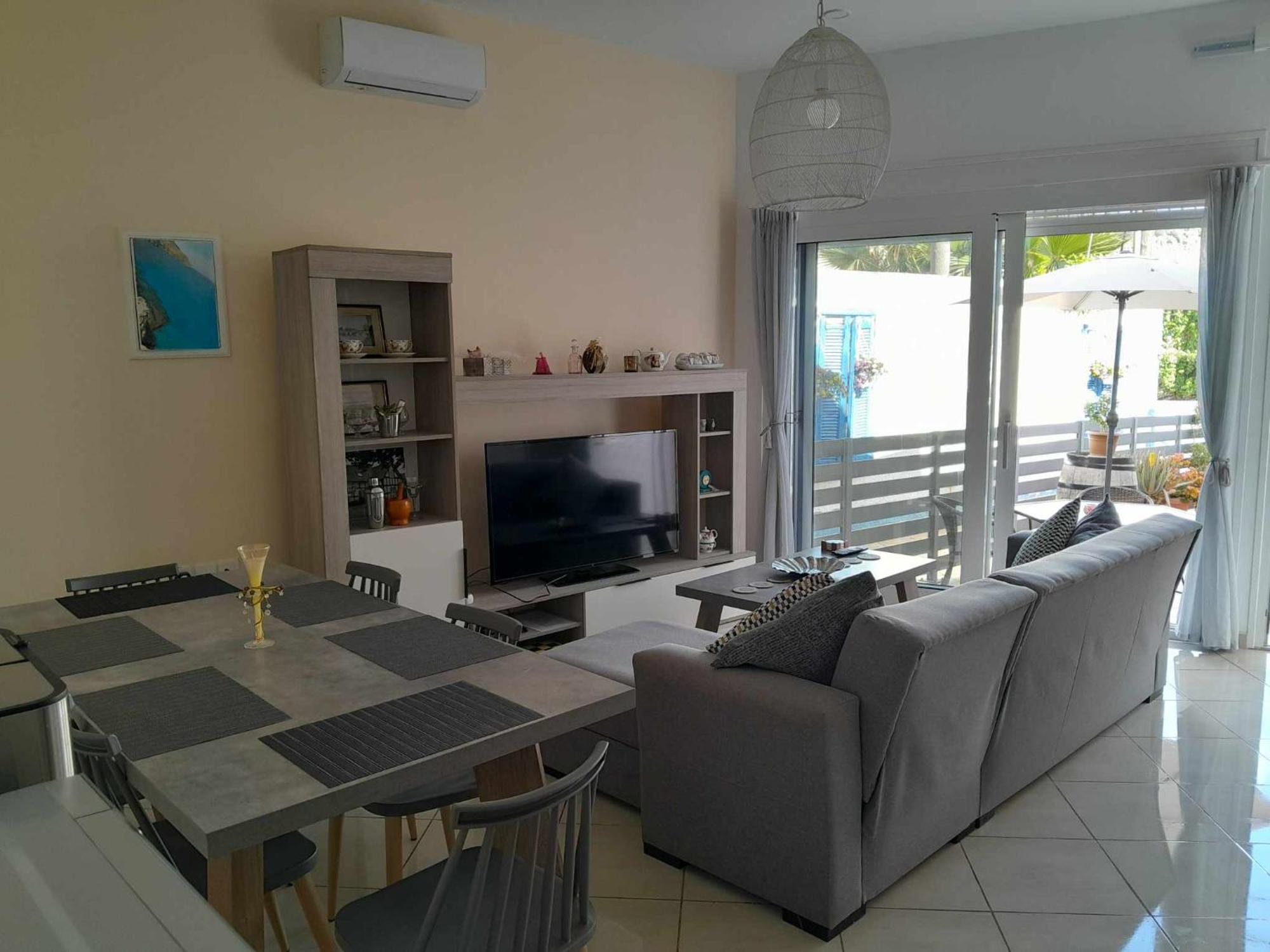 The Getaway Apartment Agia Marina  Luaran gambar